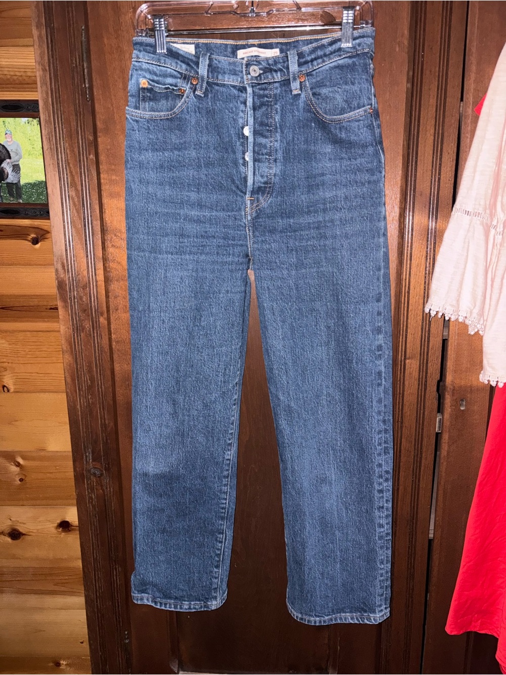 Levi’s Ribcage Straight Jeans | Size 29 | Medium Wash | High Rise
